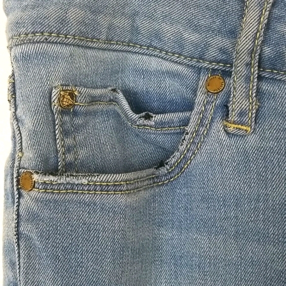 ARTICLES OF SOCIETY  'Sarah' Cut Off Hem Jeans, 26 - Picture 6 of 9